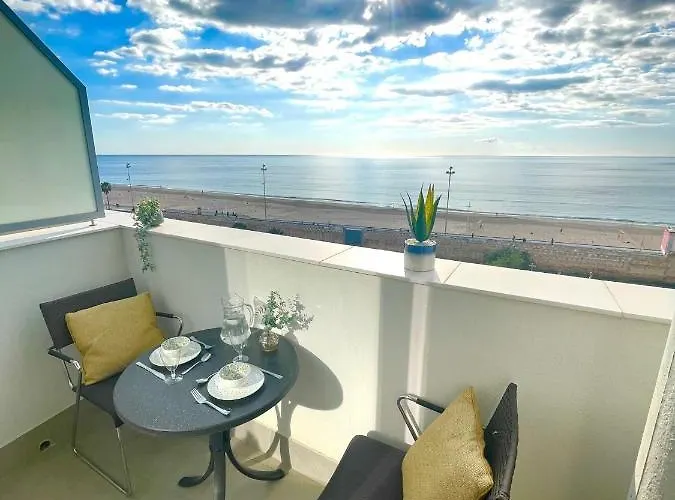 Apartment Gatu Camarote Con Vistas Al Mar , Preferente Mayores De 21 Anos Y Familias Cádiz
