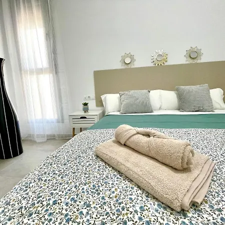 Gatu Camarote Con Vistas Al Mar , Preferente Mayores De 25 Anos Y Familias * Cadiz