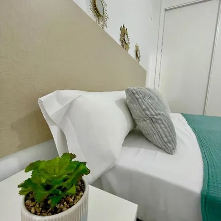 Gatu Camarote Con Vistas Al Mar , Preferente Mayores De 25 Anos Y Familias
