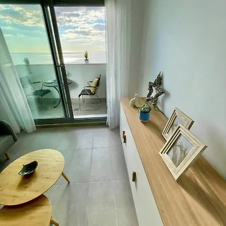 Gatu Camarote Con Vistas Al Mar , Preferente Mayores De 25 Anos Y Familias Apartment *